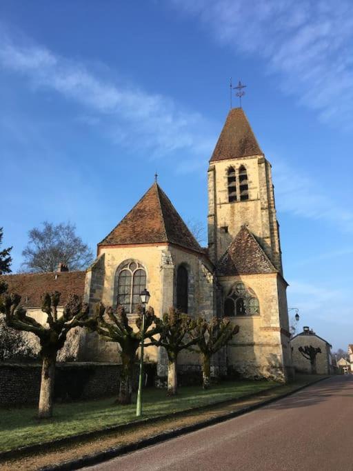 Gite D'Etape Du Tilleul, 4-8 Personnes ラ・セル・レ・ボルド エクステリア 写真